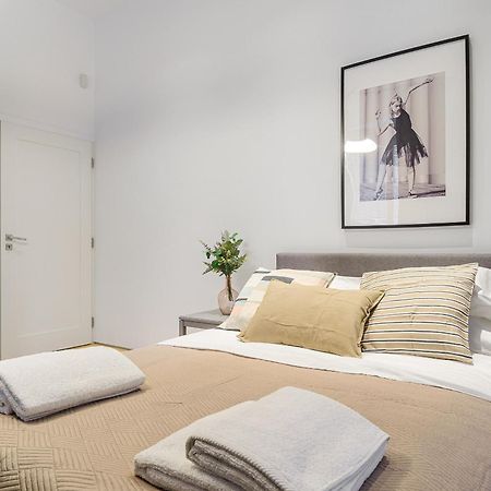P&O Serviced Apartments Warecka Street Warschau Buitenkant foto