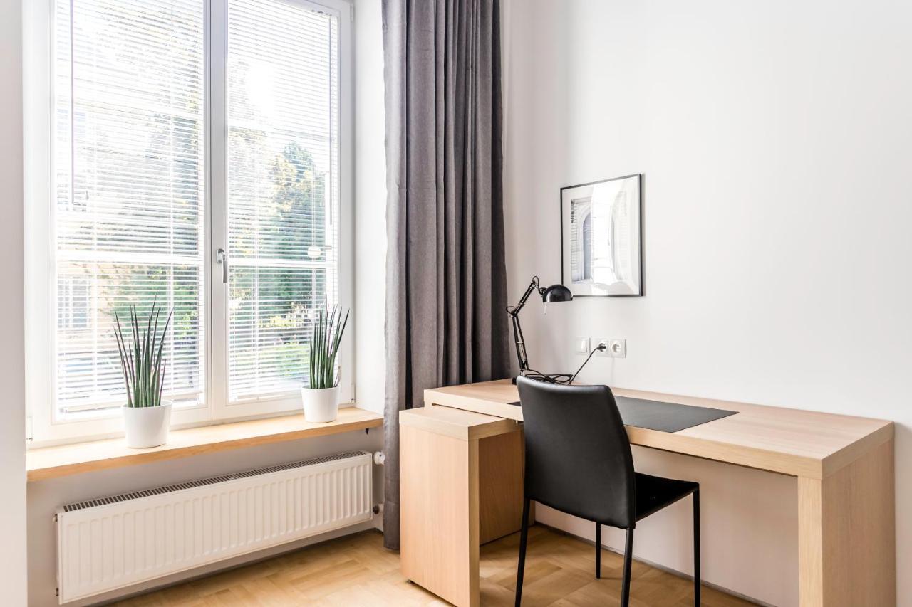 P&O Serviced Apartments Warecka Street Warschau Buitenkant foto